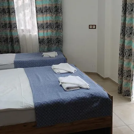 Aysultan Stone House * 乌奇希萨尔