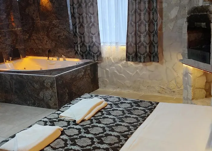 Aysultan Stone House 乌奇希萨尔